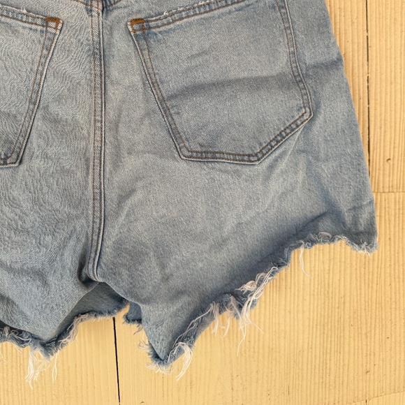 Abercrombie & Fitch Curve Love High Rise The Dad Short - Picture 6 of 6